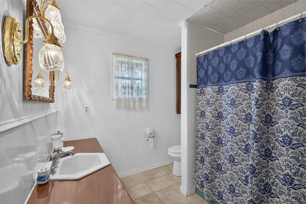 305 8th Street NE Springhill LA 71075
