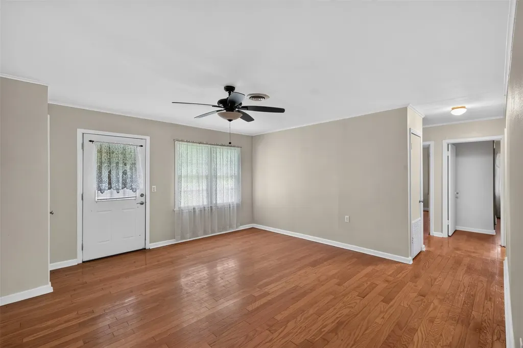 305 8th Street NE Springhill LA 71075