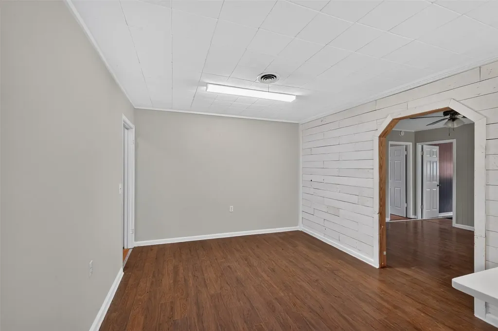 305 8th Street NE Springhill LA 71075