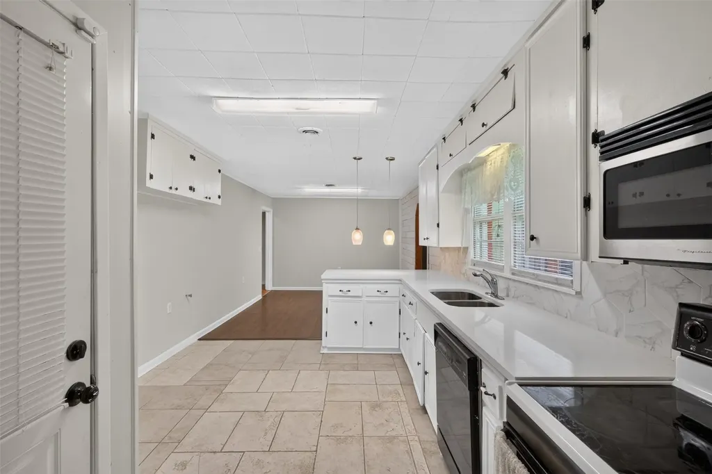 305 8th Street NE Springhill LA 71075