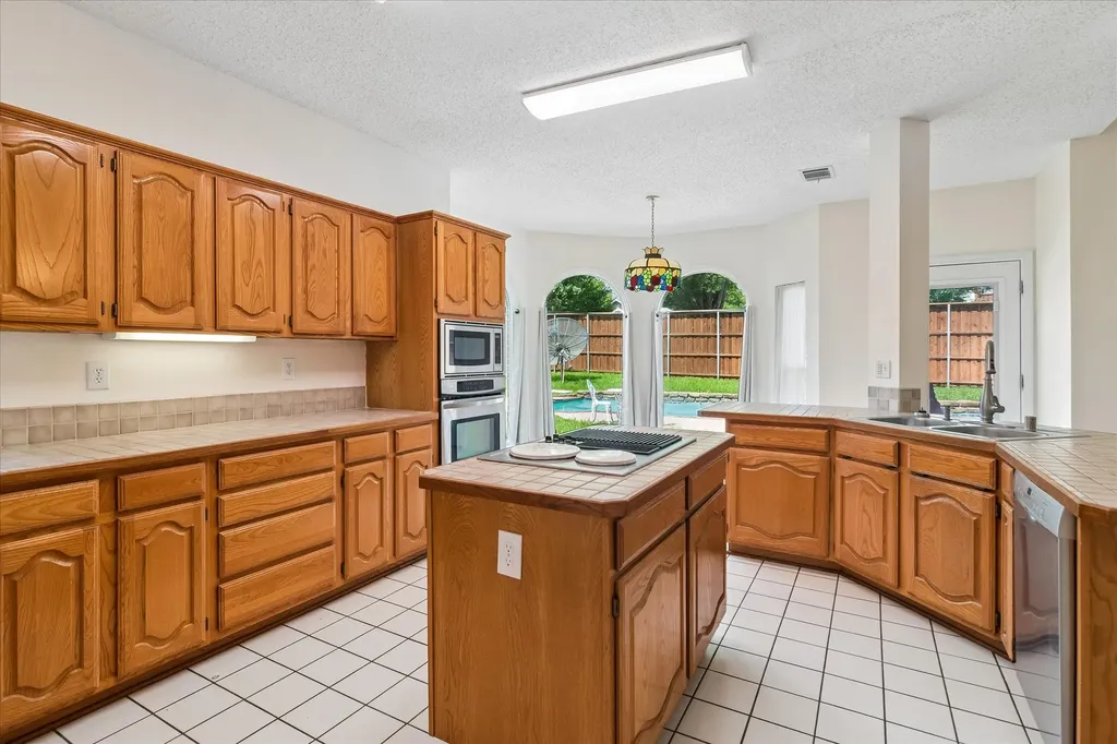 7513 Westhaven Drive Rowlett TX 75089