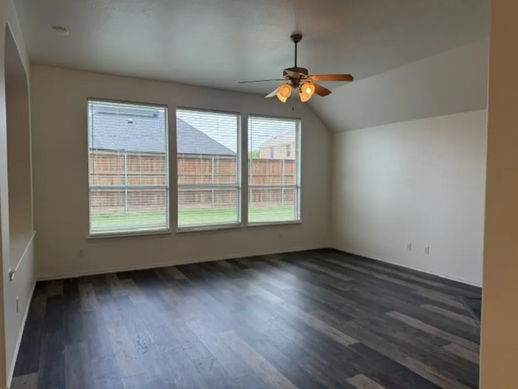 509 S Avalanche Drive Murphy TX 75094