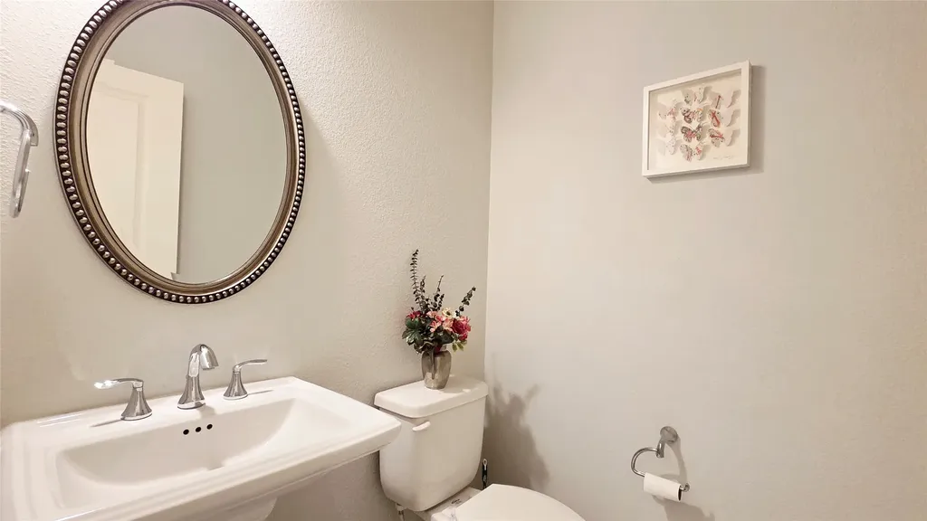 2232 W Dutch Drive Richardson TX 75080