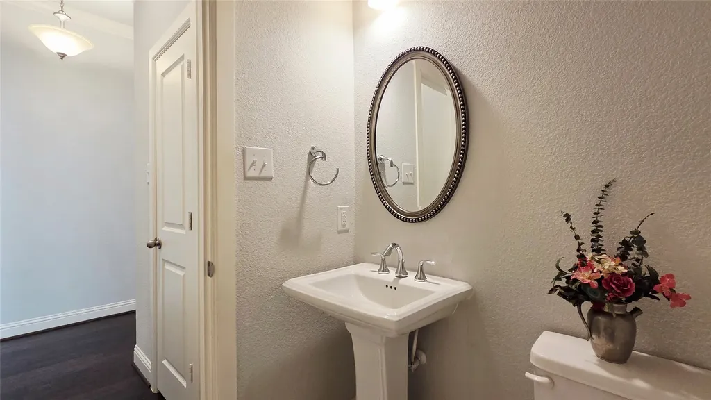 2232 W Dutch Drive Richardson TX 75080