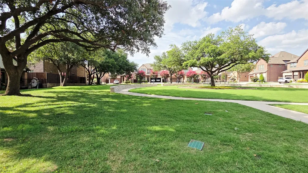 2232 W Dutch Drive Richardson TX 75080