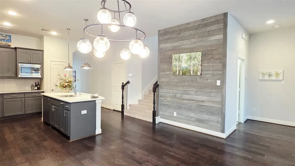 2232 W Dutch Drive Richardson TX 75080