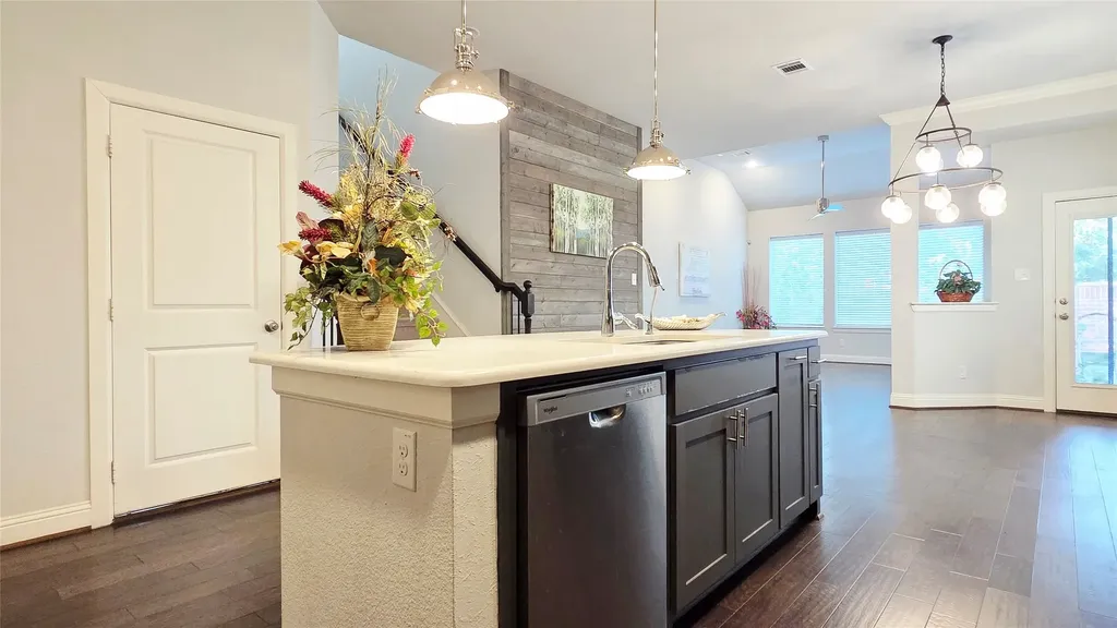 2232 W Dutch Drive Richardson TX 75080