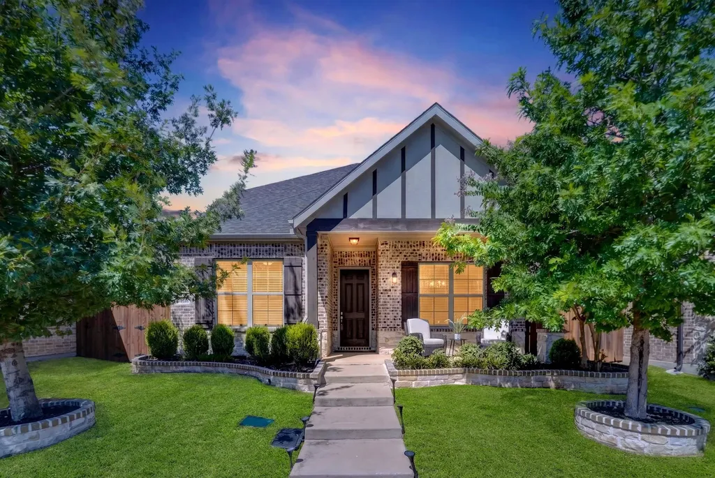 12766 Mercer Parkway Farmers Branch TX 75234