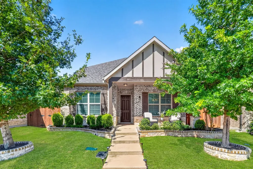 12766 Mercer Parkway Farmers Branch TX 75234