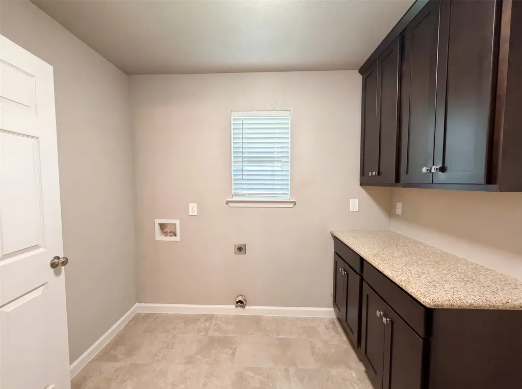 1533 Parkside Trail Lewisville TX 75077
