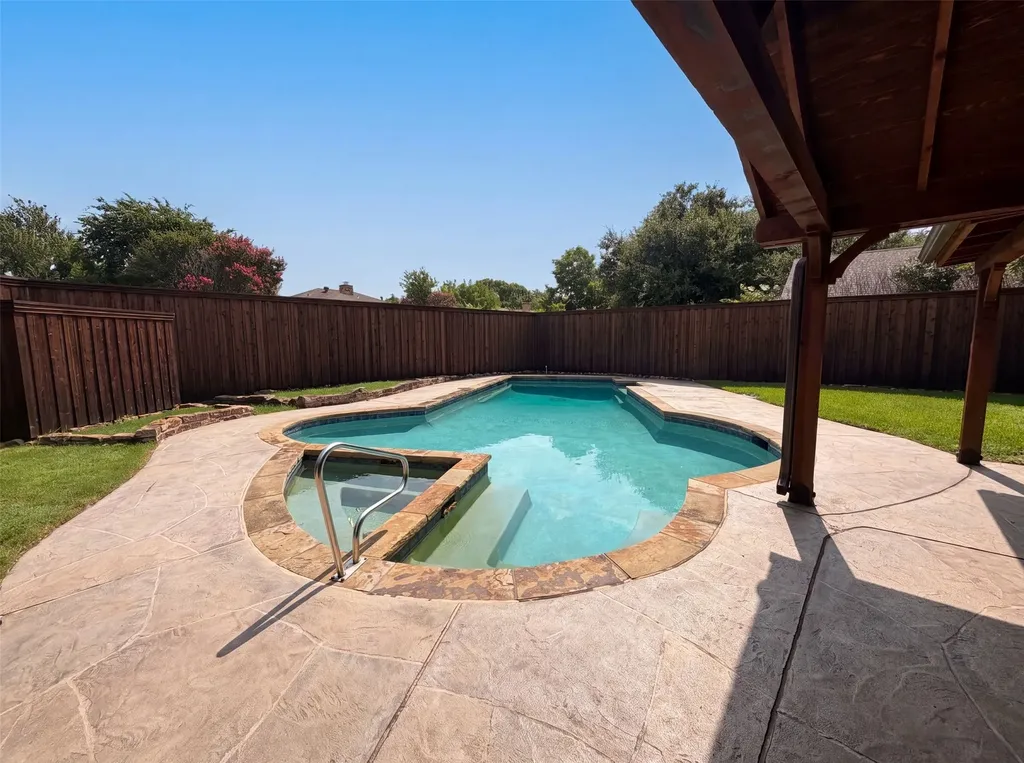 1533 Parkside Trail Lewisville TX 75077