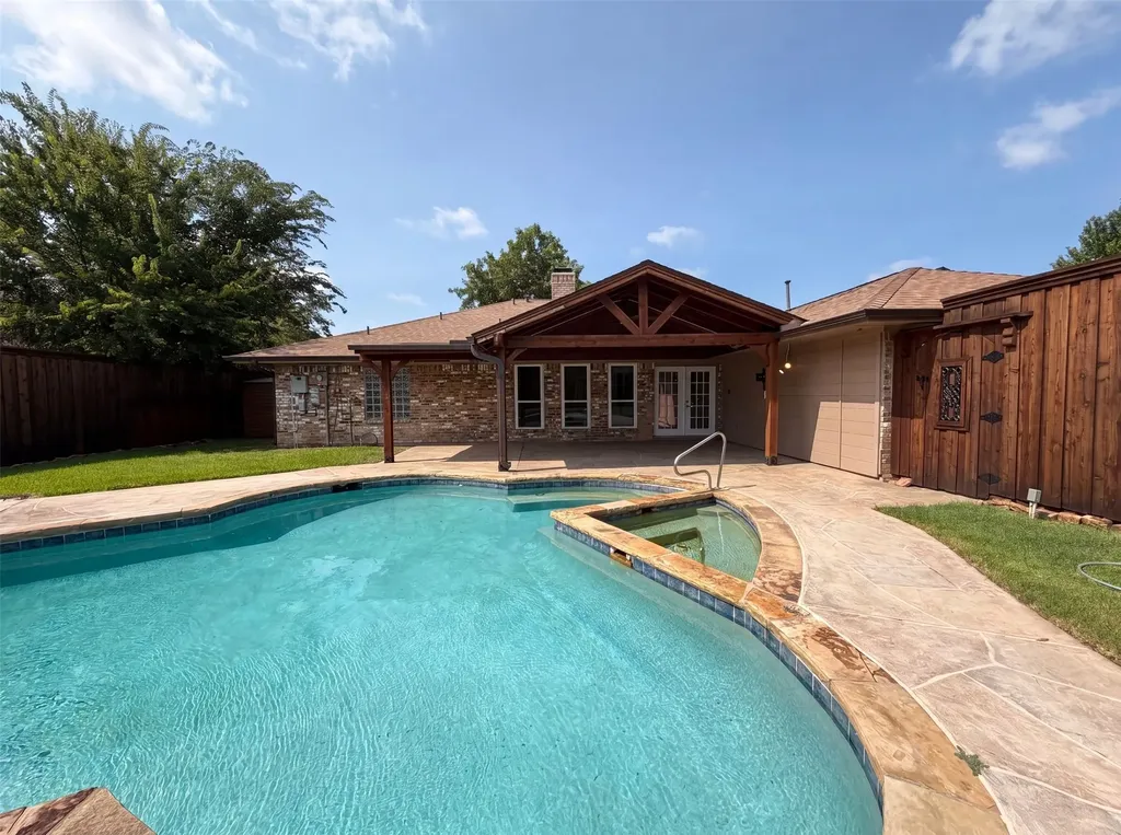 1533 Parkside Trail Lewisville TX 75077