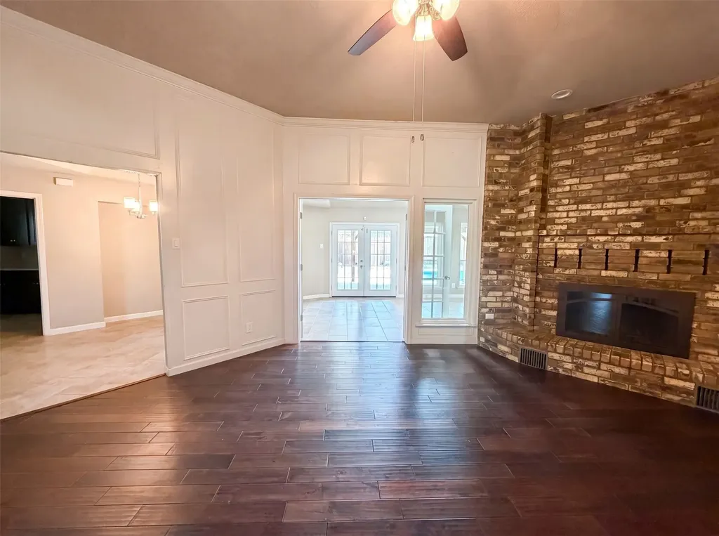 1533 Parkside Trail Lewisville TX 75077