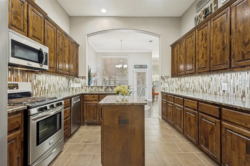6409 Eagle Nest Drive Garland TX 75044