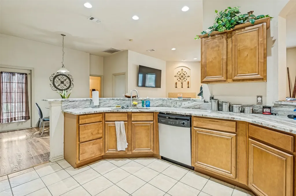 803 Mill Creek Road Lancaster TX 75146
