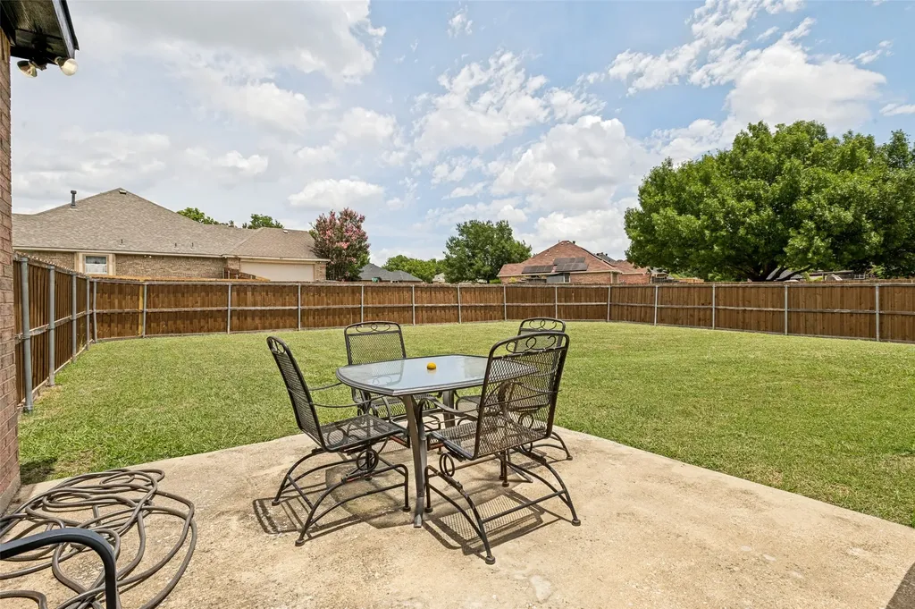 803 Mill Creek Road Lancaster TX 75146