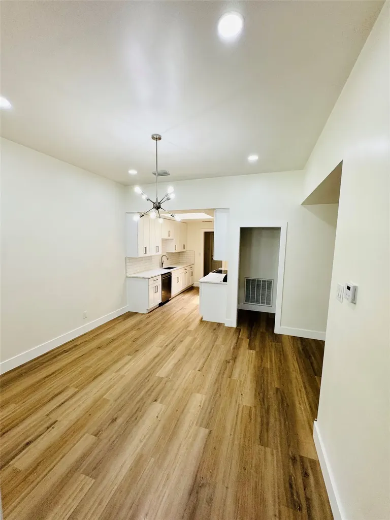 9215 Highedge Circle Dallas TX 75238