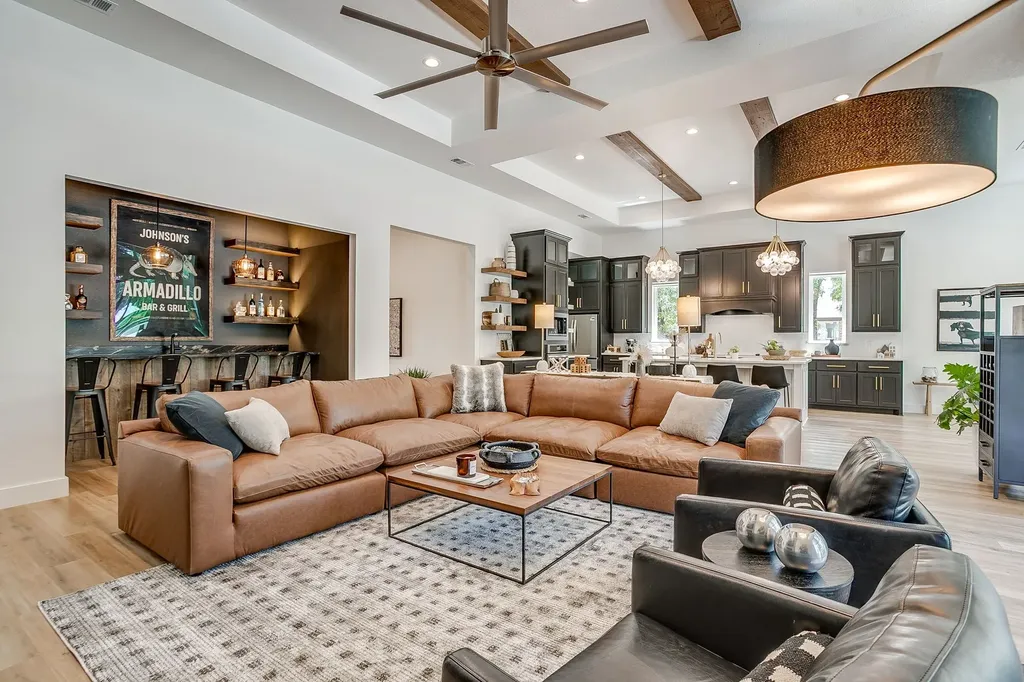 673 S Sugartree Drive Lipan TX 76462