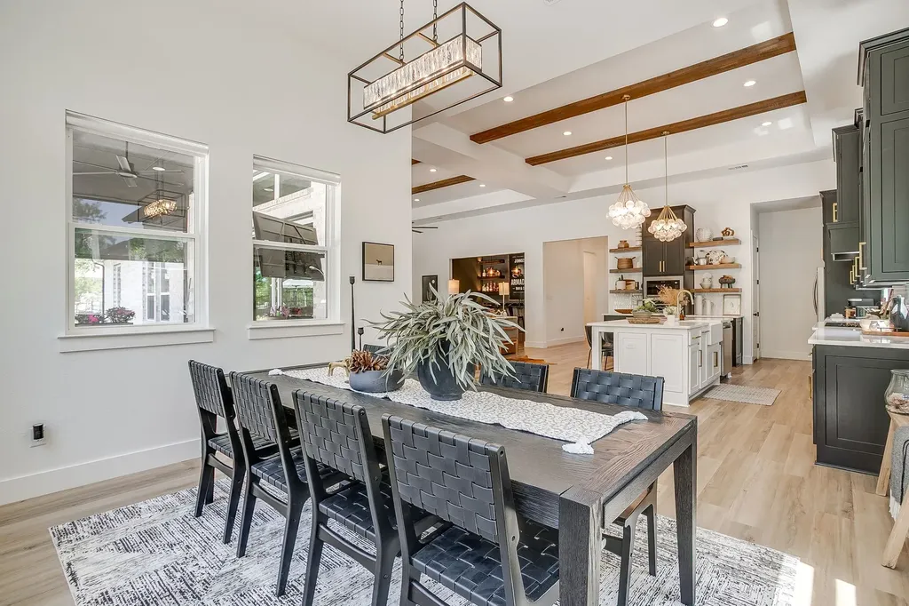 673 S Sugartree Drive Lipan TX 76462