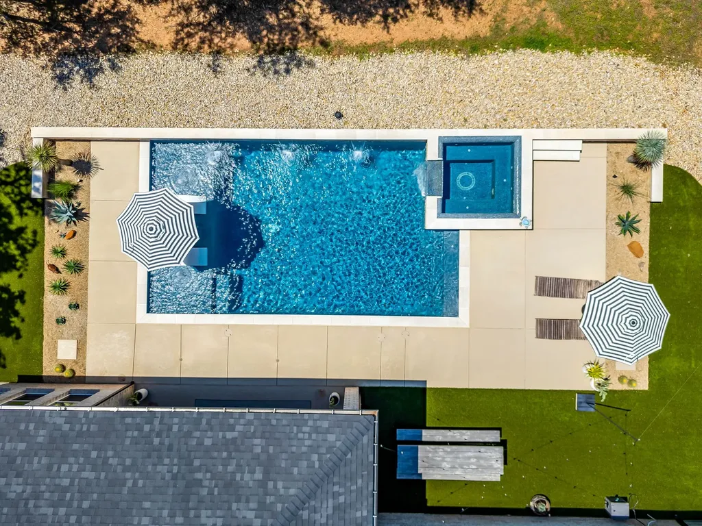 673 S Sugartree Drive Lipan TX 76462