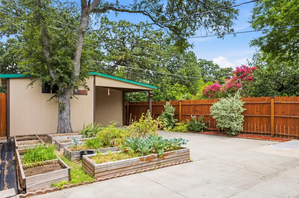 1113 Winterwood Drive Lewisville TX 75067