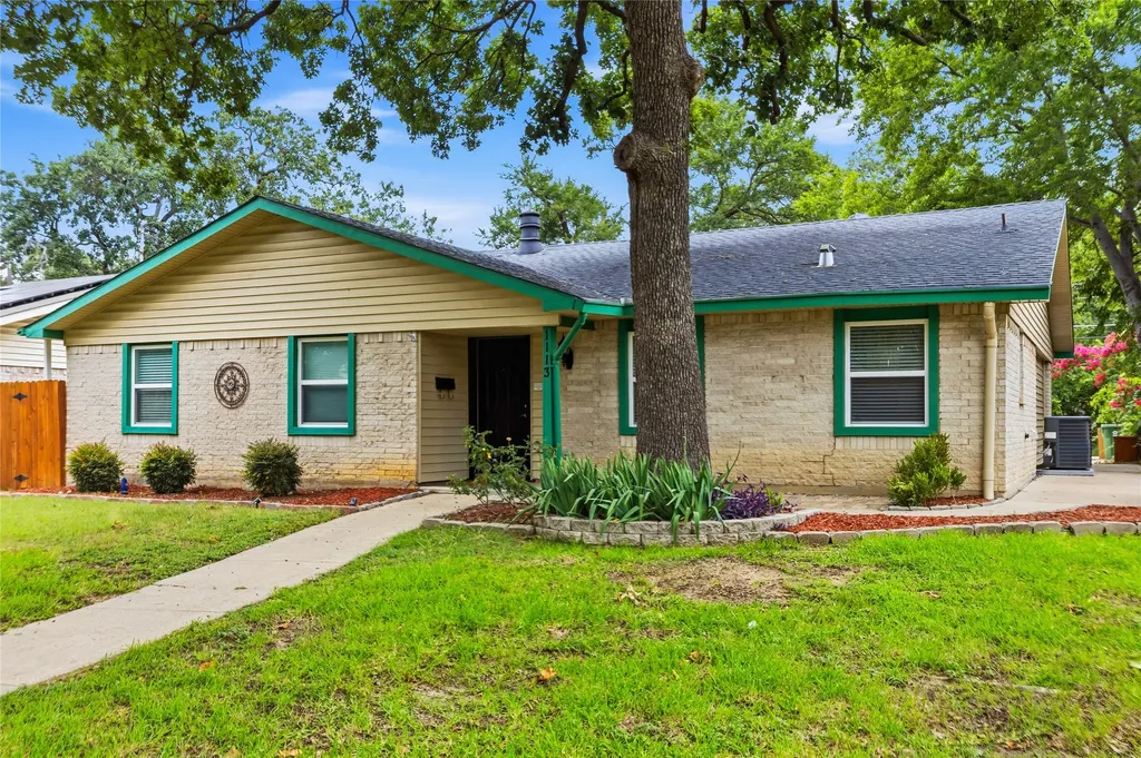 1113 Winterwood Drive Lewisville TX 75067