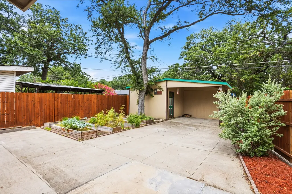 1113 Winterwood Drive Lewisville TX 75067