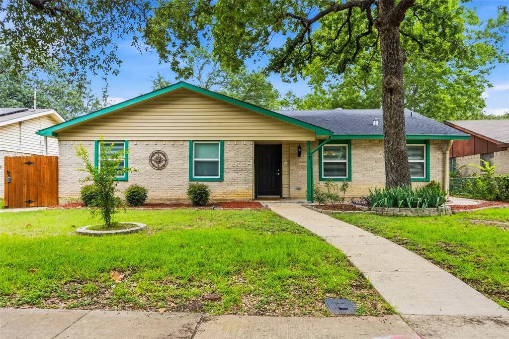 1113 Winterwood Drive Lewisville TX 75067