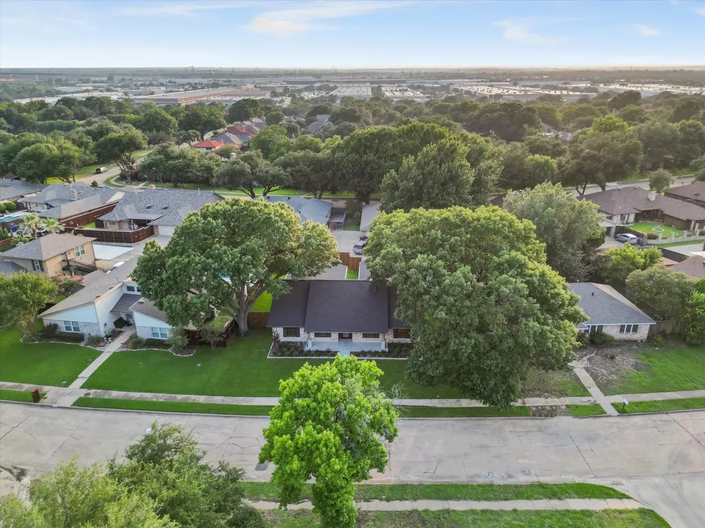 2813 Staffordshire Drive Carrollton TX 75007