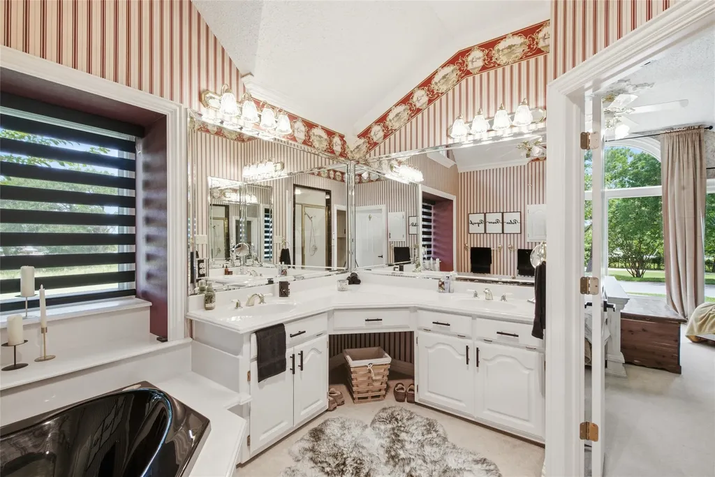 152 Fox Road Weatherford TX 76088