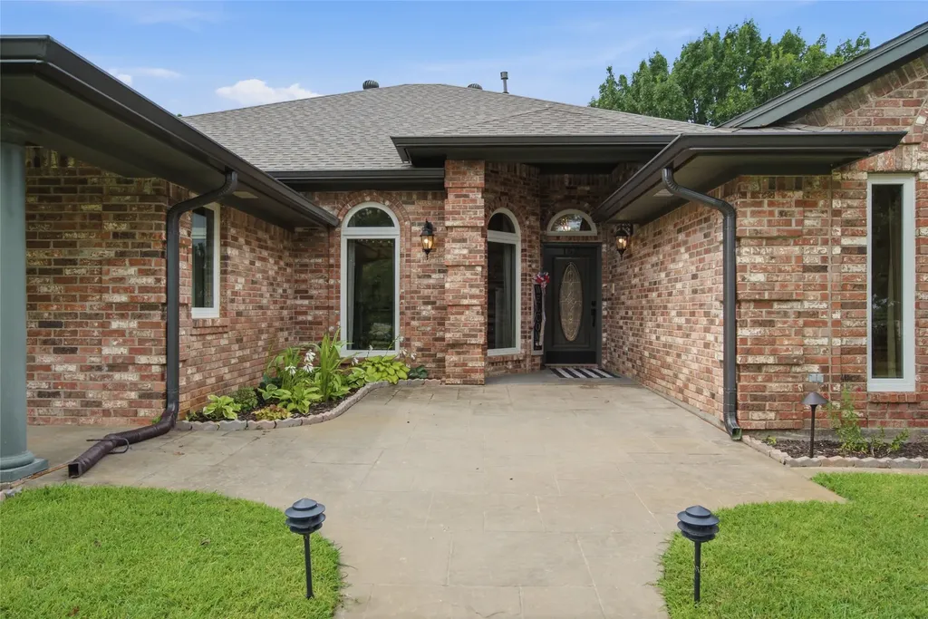 152 Fox Road Weatherford TX 76088