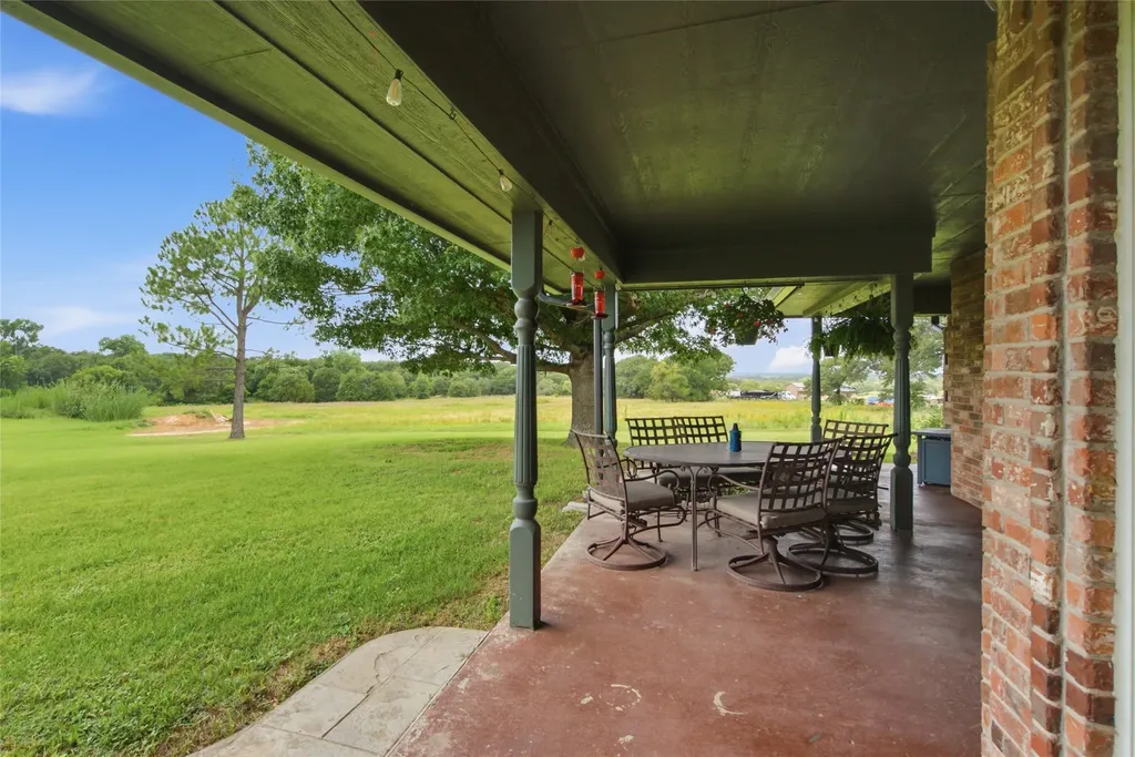 152 Fox Road Weatherford TX 76088