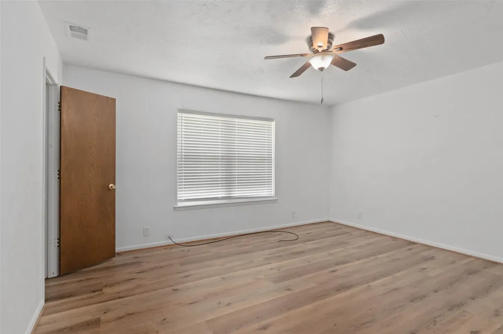 301 E 6th Street Krum TX 76249