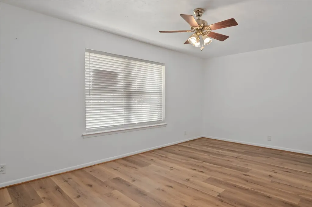 301 E 6th Street Krum TX 76249