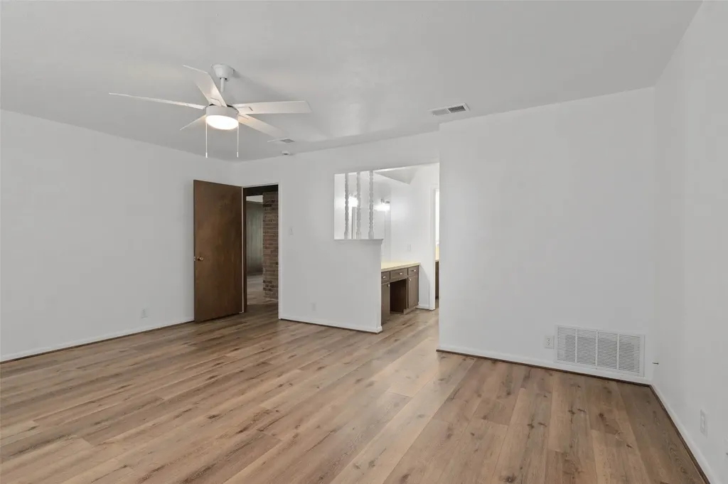 301 E 6th Street Krum TX 76249