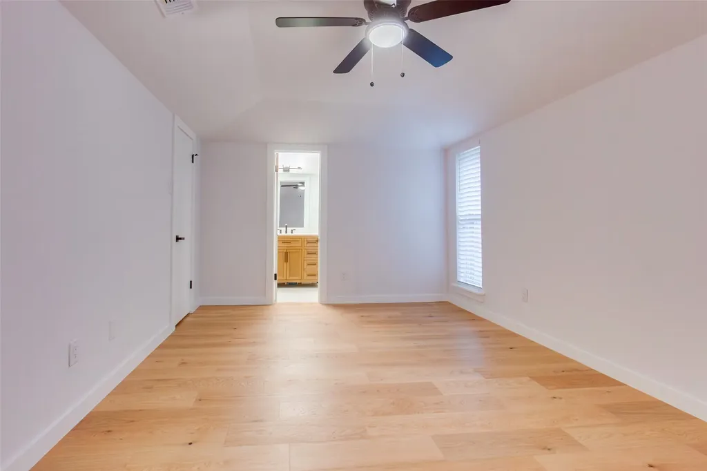 5014 Roundtable Lane Garland TX 75044
