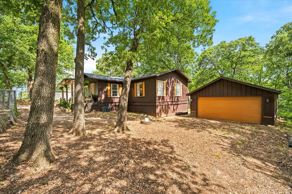 417 Shady Trail Tool TX 75143