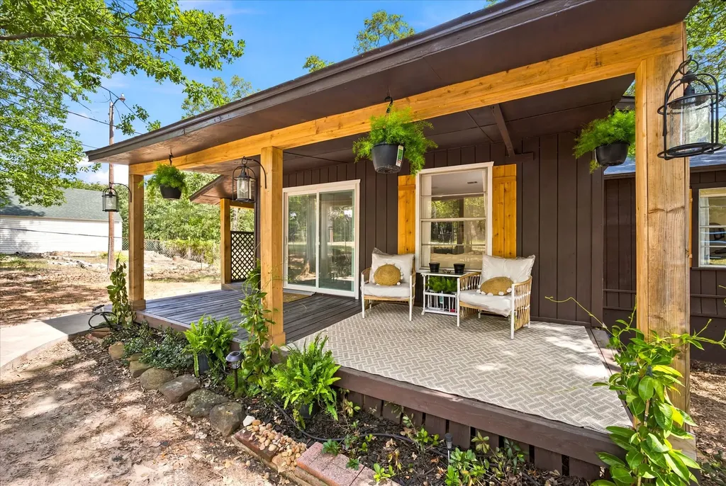 417 Shady Trail Tool TX 75143