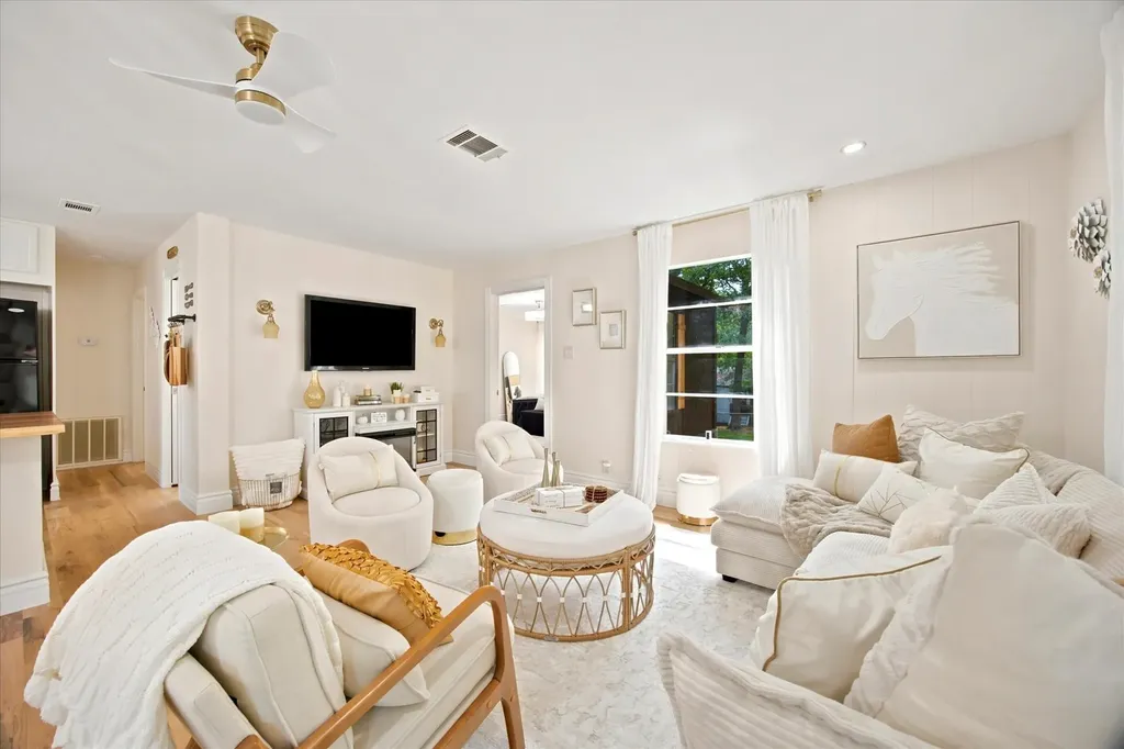 417 Shady Trail Tool TX 75143