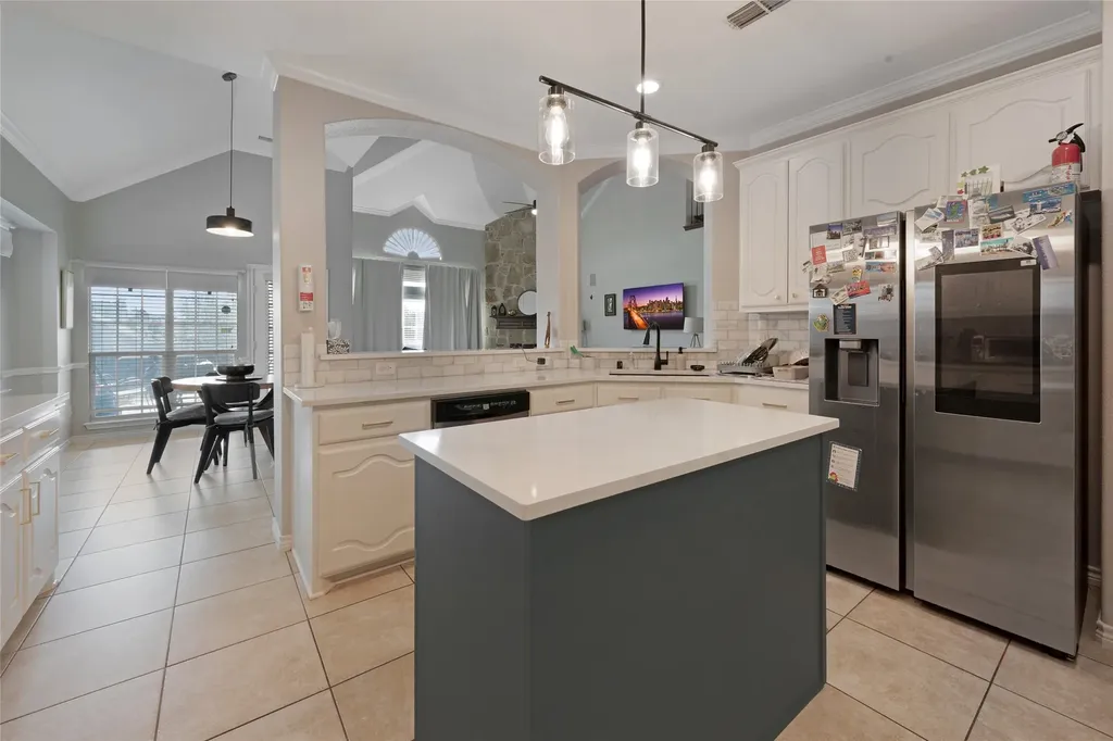 4816 King Harbor Grand Prairie TX 75052