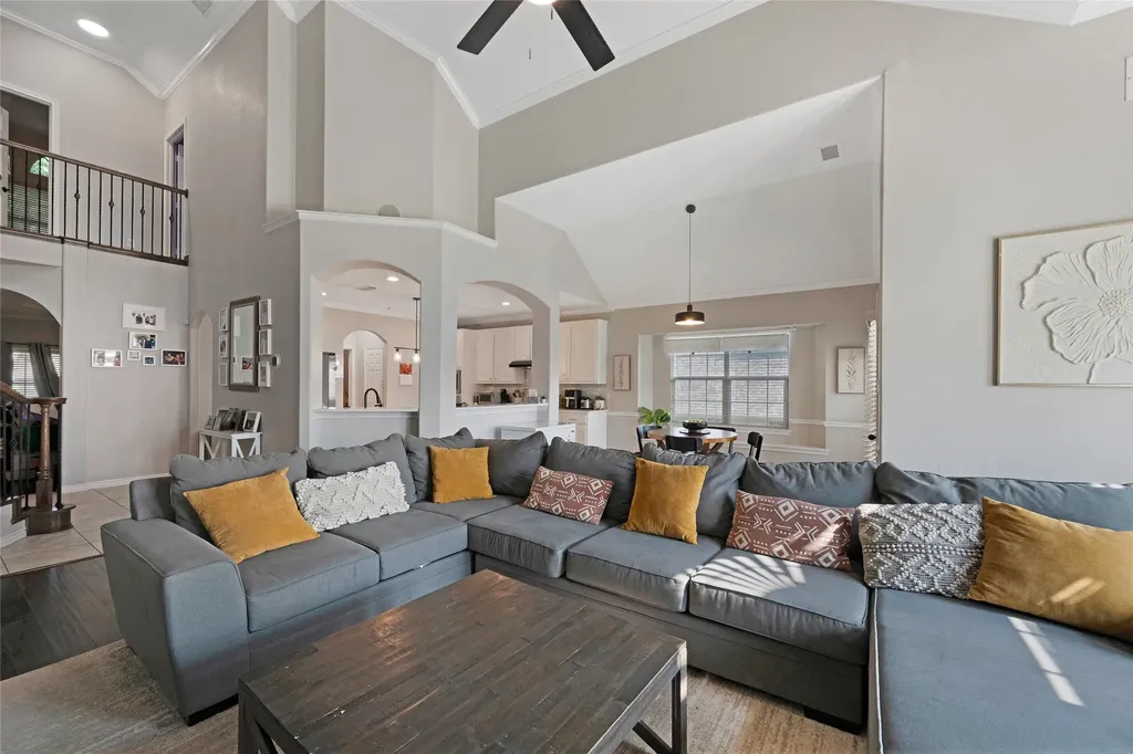 4816 King Harbor Grand Prairie TX 75052