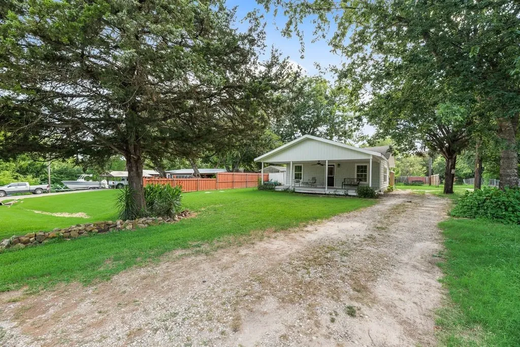 635 Vz County Road 3829 Wills Point TX 75169