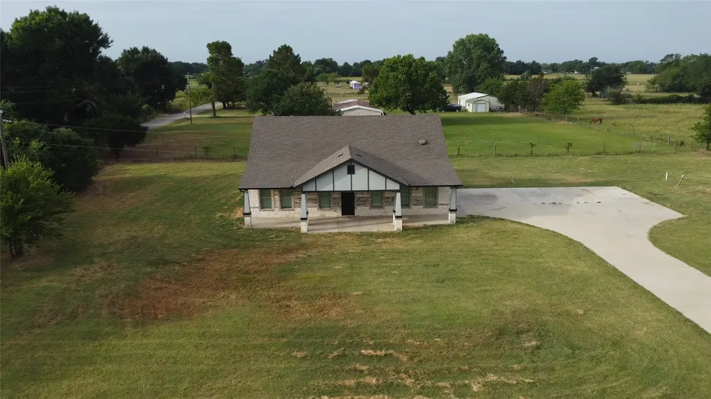 17816 County Road 4072 Kemp TX 75143