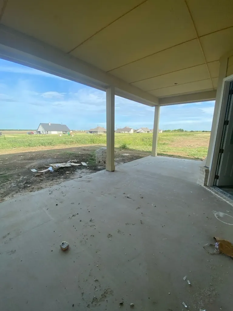 182 Sunny Side Road Valley View TX 76272