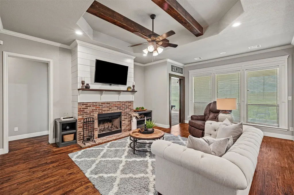 104 Lagrange Court Weatherford TX 76088