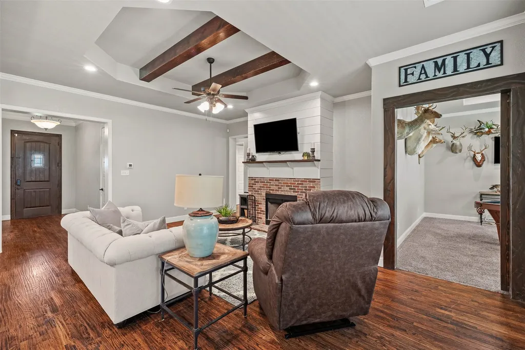 104 Lagrange Court Weatherford TX 76088