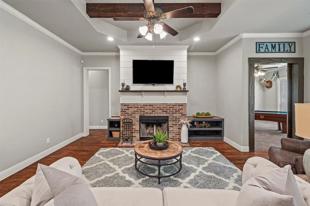 104 Lagrange Court Weatherford TX 76088