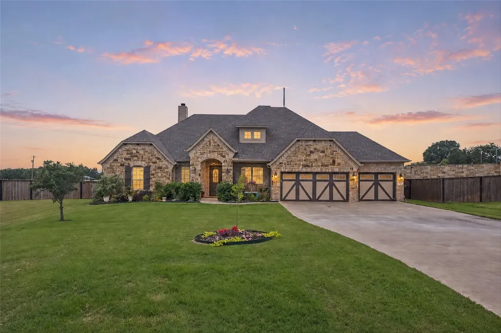 104 Lagrange Court Weatherford TX 76088