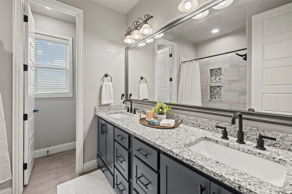 104 Lagrange Court Weatherford TX 76088