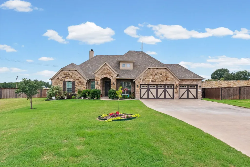 104 Lagrange Court Weatherford TX 76088